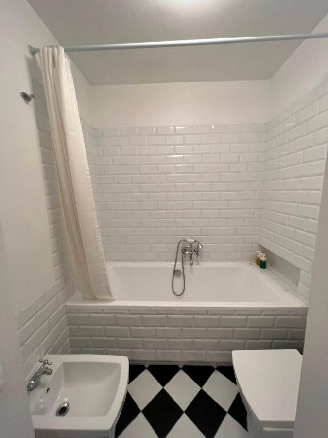 Old Town Piwna Apartment Варшава Экстерьер фото